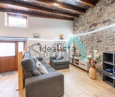 Alquiler de chalet adosado en Calle Bueño - Photo 1