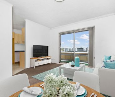 Neat two bedroom apartment within easy walk to Eastwood rail & amen... - Photo 2