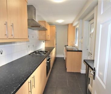 3 bedroom terraced house to rent - Photo 4