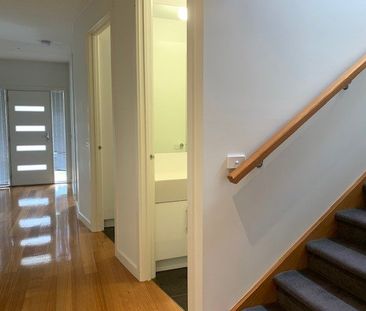 4BR 2 LIVING FAMILY HOME IN PRIME LOCALE! - Photo 6