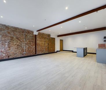 3 bedroom flat to rent - Photo 2