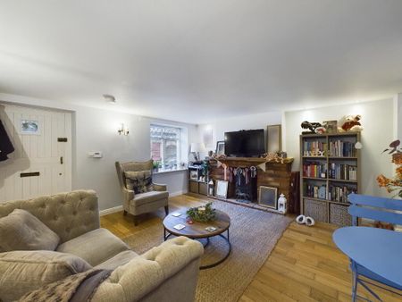 15 Arthur Street, Hillsborough, BT26 6AP - Photo 4