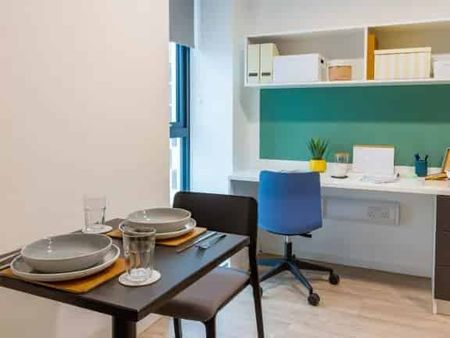 Platinum Studio - Photo 2