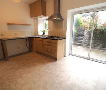 2 bedroom terraced house to rent - Photo 6