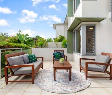 Beachside Apartment with House-Sized Outdoor Areas! - Photo 5