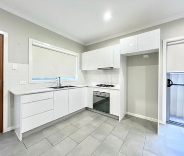 Two Bedroom Granny Flat! - Photo 3