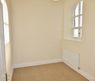 Grove Street West, Boston, PE21 - Photo 1