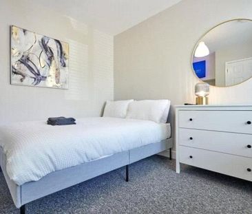 5 bedroom semi-detached house to rent - Photo 5