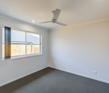 Brand New Family Home - Park Lane Estate! - Photo 2