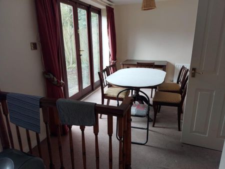 5 bedroom detached house to rent - Photo 3