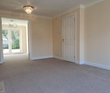 4 bedroom detached house to rent - Photo 1