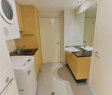 FULLY FURNISHED Live in 5 star resort luxury overlooking the trees ... - Photo 1