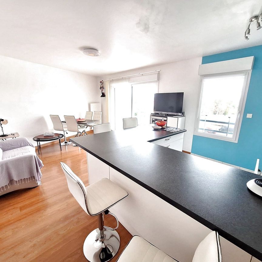 Location Appartement 3 pièces 65m² LES SABLES D OLONNE 85100 - Photo 1