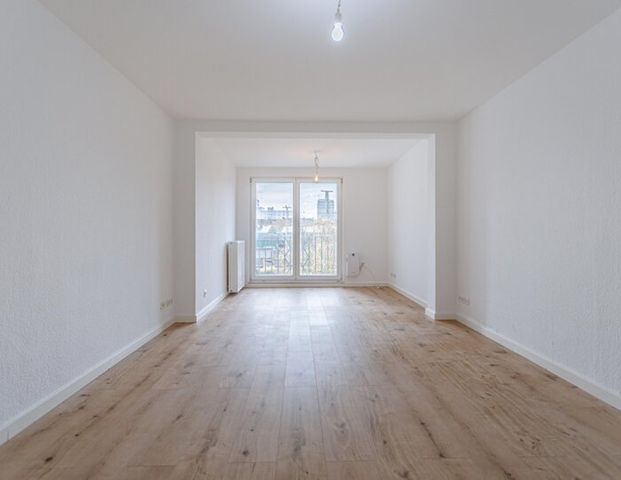 Citynah Wohnen! Frisch sanierte, helle Maisonette-Wohnung mit Dachterrasse - Foto 1