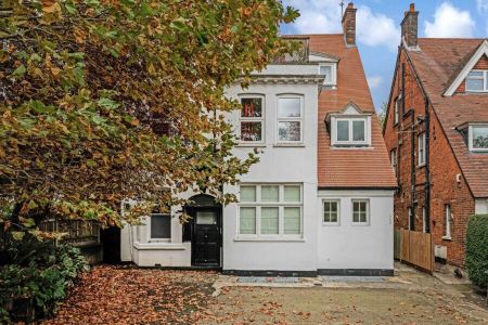 4 Bedroom House To Let - Photo 2