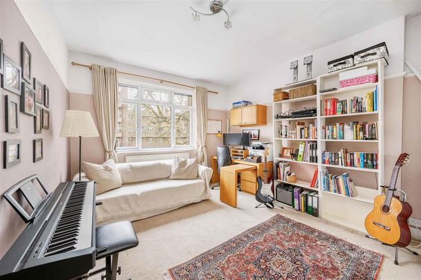 4 bedroom flat to rent - Photo 1