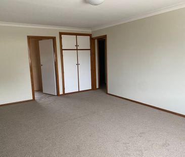 REFURBISHED 2 BEDROOM UNIT - Photo 3