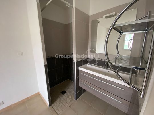 Location Appartement 4 pièces 71m² - Photo 1