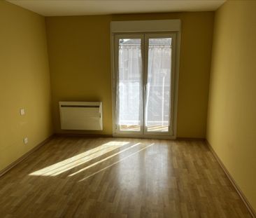 Location Appartement 3 pièces 68m² - Photo 3