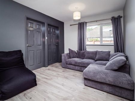 6 bedroom end of terrace house to rent - Photo 2