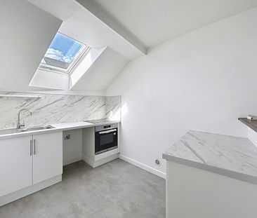 Appartement à louer - REIMS- JEAN JAURES-PLACE BROUETTE - Photo 1