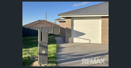 Brand New Duplex - Photo 3