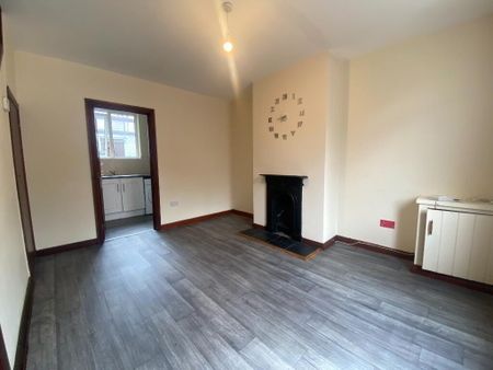 41 Olympia Drive, Belfast, BT12 6NG - Photo 2