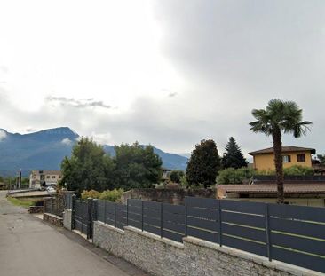 Trilocale a Como con terrazzo e posto auto - Photo 5