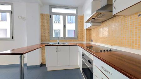 Piso de alquiler en Valencia - Calle Bisbesa, El Pilar - Photo 5