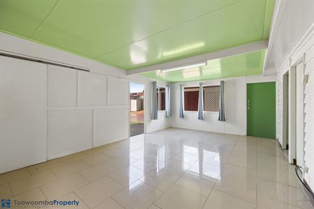 2 Race Street, 4350, Newtown Qld - Photo 3