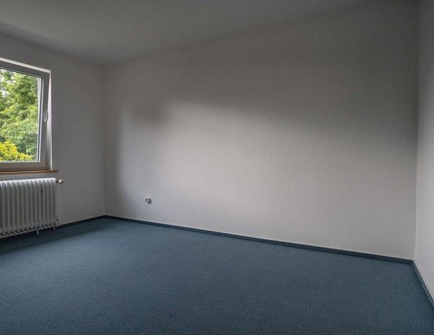 Helle 3-Zimmer-Wohnung mit Dachterrasse - Foto 1