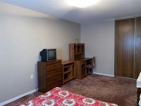 For Lease - 441 Rutherford Road Unit# Room, Brampton, Ontario - Photo 3