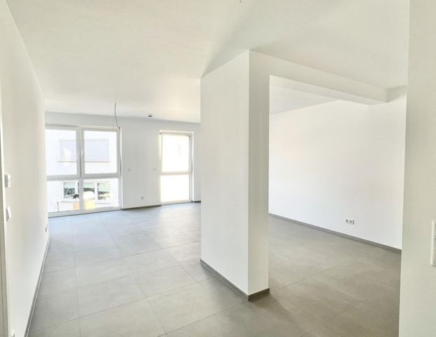Neubau Erstbezug! Perfekte Single-/Pärchenwohnung in zentraler Lage! - Foto 1