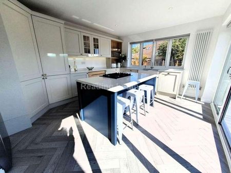 Meadow Road, Earley, RG6 - Photo 3