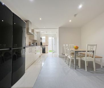 Plasnewydd Road, Roath - Photo 6