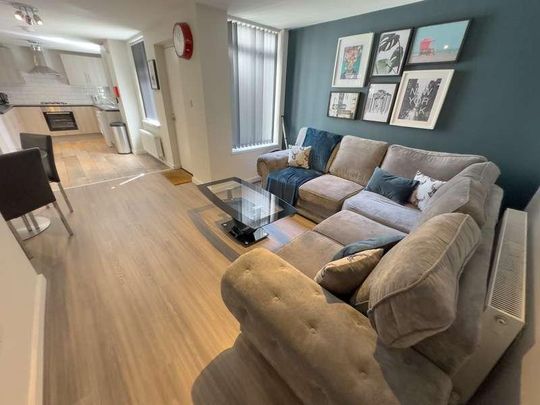 Adelaide Road, L7 - Photo 1