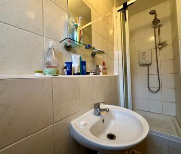 Studio Flat, Belgrade Road, N16 - Photo 5