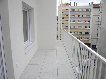 Location Appartement 3 pièces 57m² VILLEURBANNE 69100 - Photo 3