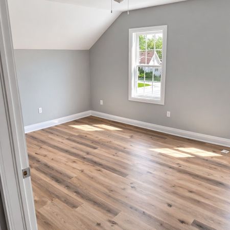 For Lease - 7 Mary Street Unit# 2nd Floor, Kawartha Lakes, Ontario - Photo 2