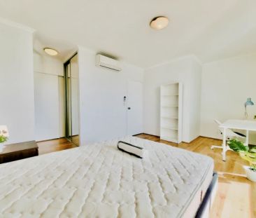 6A Grandstand Parade, Sydney - Photo 3