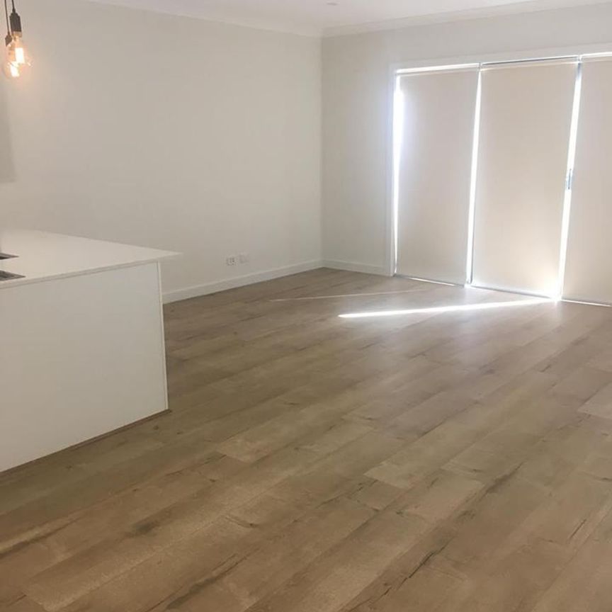 ULTRA STYLISH HOME OVERLOOKING PARKLAND - Photo 1