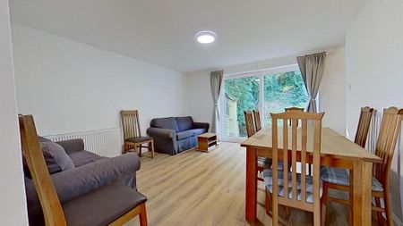 4 bedroom terraced house to rent - Photo 4