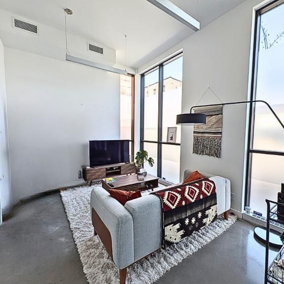 2 CH - 1 SDB - Montréal - $2,095 /mo - Photo 1