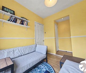4 bedroom terraced house to rent - Photo 1