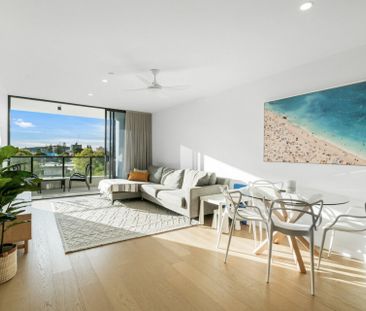 Fully Furnished Coastal Apartment with Two Bedrooms + Study - Photo 1