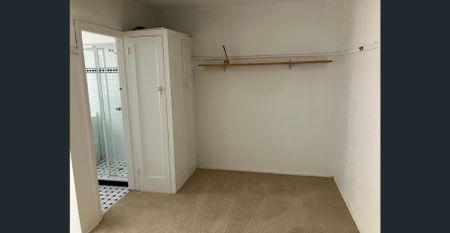 First Floor Studio Apartment - Photo 3