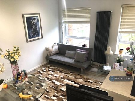 2 bedroom flat to rent - Photo 3