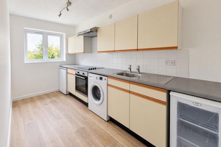 1 bedroom flat to rent - Photo 3