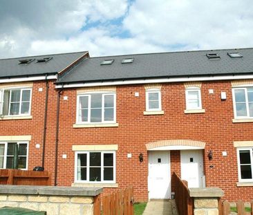 3 bedroom terraced house to rent - Photo 1