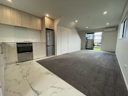 Unit 1, 241 Lincoln Road, Addington, Christchurch - Photo 2